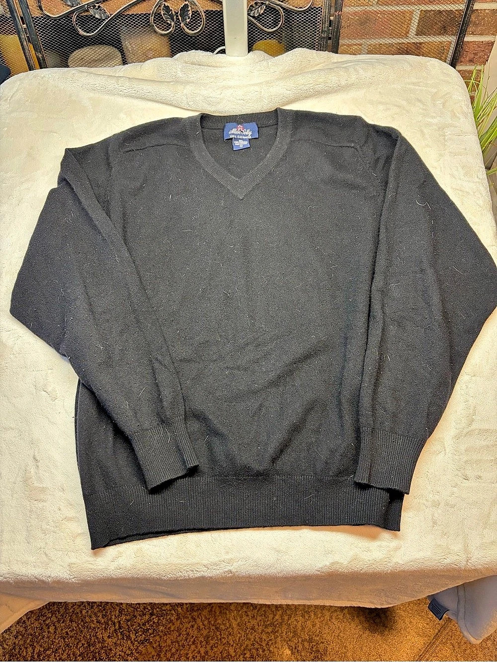 Allen Solly Pure Cashmere V-Neck Pullover Sweater Black Large